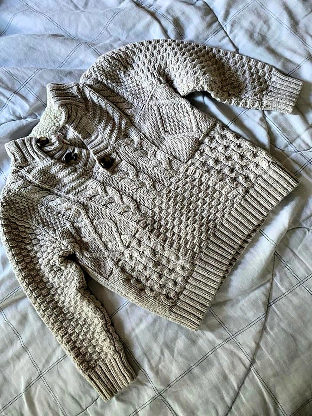 Cat & Jack Cable Knit Sweater Size Small